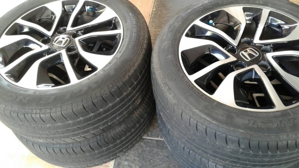 ขายล้อแม็กซ์ Civic 16 พร้อมยาง Goodyear 205/55/16 ปี 14 ดอกหนา