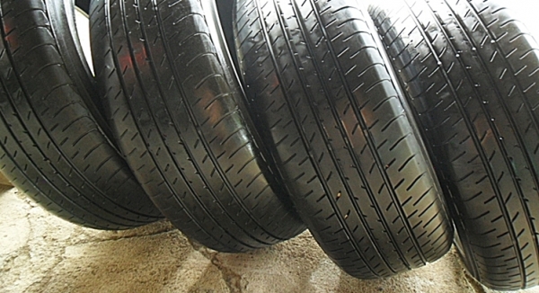 ยาง17 โยโกฮาม่า 225-60-R17ลงพื้นปี16 (4เส้น 4,800)ดอกเกือบ 1เซ็น ยาง17 โยโกฮาม่า 225-60-R17ลงพื้นปี16 (4เส้น 4,800)ดอกเกือบ 1เซ็น