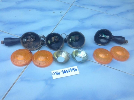 ขายไฟเลี้ยว  4ดวง