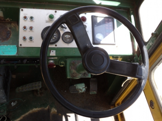 ขายครับ บดล้อยาง 7 ล้อ HITACHI RT200WT