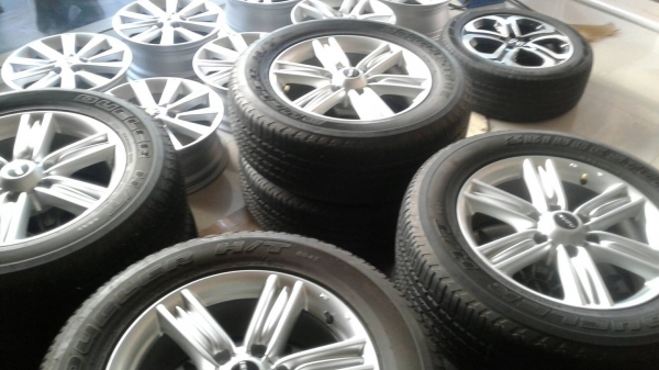 ขายล้อแม็ก D-max Blue Power 1.9 ขอบ 18 พร้อมยางบริดโตน 255 60 18 สภาพใหม่ๆ ตอกเต็มๆ ปี 16