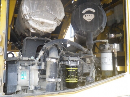 KOMATSU WA320-6 นำเข้าจากญี่ปุ่นแท้ รถสวย ถึงไทยต้นเดือน ม.ค.นี้ โทร.090-986-2521 อ๊อบ