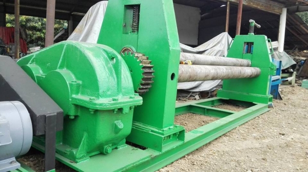 ** SOLD ** เครื่องม้วนเหล็กแผ่นประกอบใหม่ 8 ฟุต 240 cm เพลาตัน ม้วนหนา 9 มิล เต็มแผ่น 6 มิล มาดูมาเทสได้!!