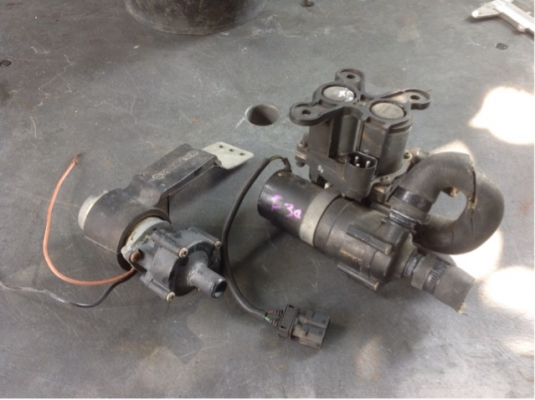 ปั้มน้ำ 12 V ของ Benz/Bmw