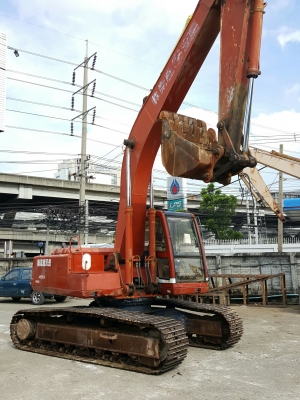 รถขุดดิน SK200-YNJ (มาร์คทีตัวสุดท้าย) ปีผลิต1995 รถขุดดิน SK200-YNJ (มาร์คทีตัวสุดท้าย) ปีผลิต1995