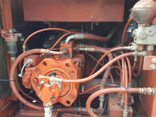 รถขุดดิน SK200-YNJ (มาร์คทีตัวสุดท้าย) ปีผลิต1995 รถขุดดิน SK200-YNJ (มาร์คทีตัวสุดท้าย) ปีผลิต1995