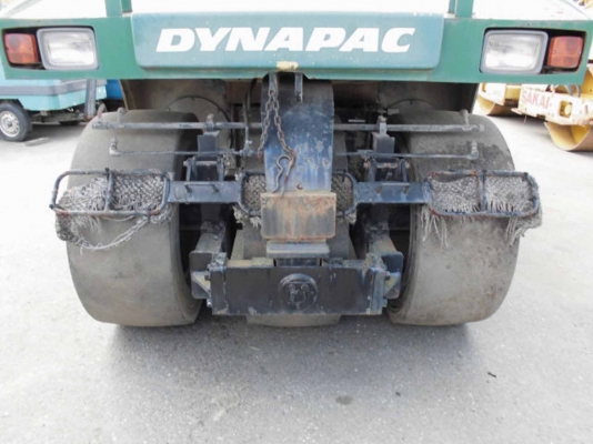 ขายครับ บด ล้อยาง 7 ล้อ DYNAPAC CP205 ขายครับ บด ล้อยาง 7 ล้อ DYNAPAC CP205