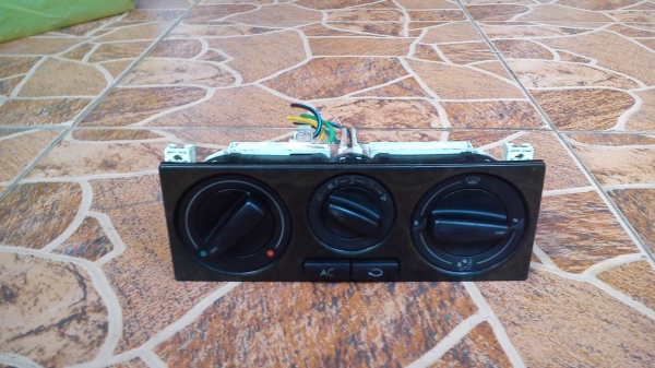 สวิตช์แอร์ VOLKSWAGEN