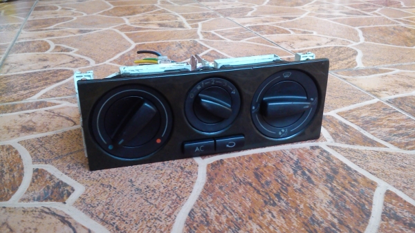 สวิตช์แอร์ VOLKSWAGEN สวิตช์แอร์ VOLKSWAGEN