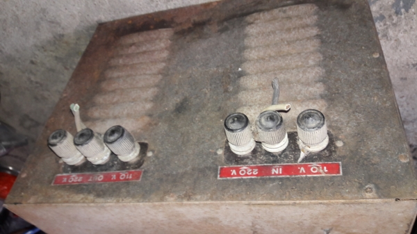 ขาย !! หม้อแปลงไฟ110-220v.ขนาด5kw. พร้อมใช้