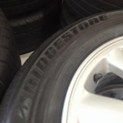 5รู114 ยาง215 60 16 ปี 12 บริดสโตน 3เส้น Hankook1เส้น ตจวส่งได้ 5รู114 ยาง215 60 16 ปี 12 บริดสโตน 3เส้น Hankook1เส้น ตจวส่งได้