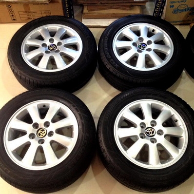 5รู114 ยาง215 60 16 ปี 12 บริดสโตน 3เส้น Hankook1เส้น ตจวส่งได้
