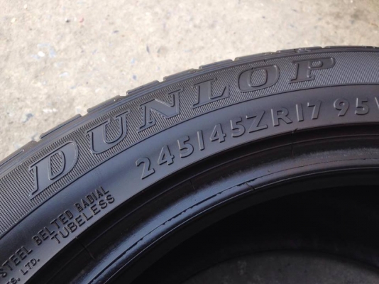 ยาง DUNLOP 245-45-17 made in japan ปี 15 ครบชุด 4 เส้น 5500 สภาพสวยๆไม่มีปะไม่บวมไม่กินข้าง ดอกยางเหลือเยอะเอาไปวิ่งกันใด้อีกยาวค่ะ ยาง DUNLOP 245-45-17 made in japan ปี 15 ครบชุด 4 เส้น 5500 สภาพสวยๆไม่มีปะไม่บวมไม่กินข้าง ดอกยางเหลือเยอะเอาไปวิ่งกันใด้อีกยาวค่ะ
