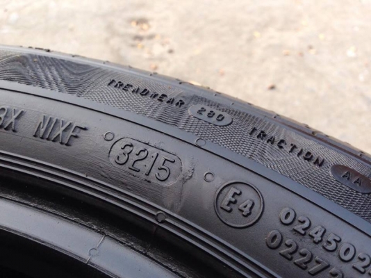 ยาง Continental 185-55-15 ปี 15 ครบชุด 4 เส้น 3000 สภาพสวยๆไม่บวมไม่กินข้าง ดอกยางเหลือเยอะเอาไปวิ่งกันใด้อีกยาวค่ะ ยาง Continental 185-55-15 ปี 15 ครบชุด 4 เส้น 3000 สภาพสวยๆไม่บวมไม่กินข้าง ดอกยางเหลือเยอะเอาไปวิ่งกันใด้อีกยาวค่ะ