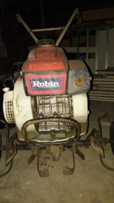 รถพรวานดิน ROBIN