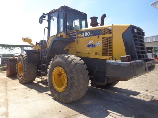 ขายรถตักล้อยาง KOMATSU รุ่น WA 380-6 สภาพสวย พร้อมใช้งาน ขายรถตักล้อยาง KOMATSU รุ่น WA 380-6 สภาพสวย พร้อมใช้งาน