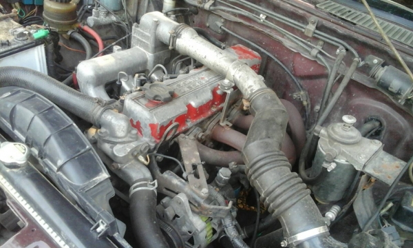 เครื่องบิ๊กเอ็มฝาแดง พร้อมเกียร์(แดงละเอียด) ยังอยู่บนรถมาลองได้ครับ 38,000บาท 089-2095791