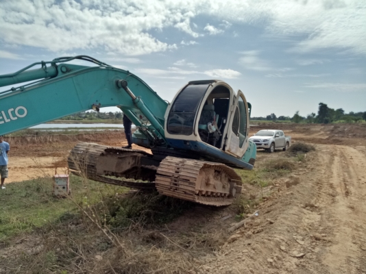ขายด่วน  KOBELCO SK200 MART -5 ธรรมดา เครื่องปั้มดีเยี่ยม เครื่องแน่น ปัมแรง รถทำงานไม่มีโหลด โซ่ช่วงล่างสวย รูลเลอร์ไม่แตก เอวแน่น ไฟฟ้าสมบูรณ์ โซ่หนา บูมอามมีปะตามรูป แต่รถพร้อมใช้งานจริง เอกสารใบอินวอยซ์