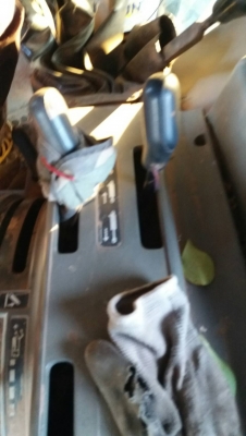 ขายรถไถ NEWHOLLAND 6640 รถปี 55  2เพลา รถพร้อมใช้