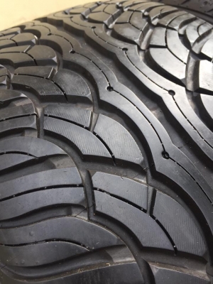 ขายยาง YOKOHAMA PARADA Spec-x 275-40-20 ปี13 ดอกแน่น ตุ่มหน้ายางนังอยู่ ไม่มีปะ คู่ละ 4,500 บาท