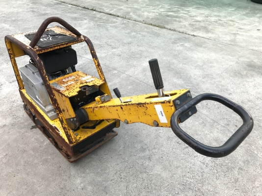 ขายเครื่องตบดินMEIWAรุ่นRp300 มือสองญี่ปุ่นเครื่องดีเซลสตารท์กุญแจเดินหน้าถอยหลังได้สภาพดีพร้อมใช้งาน