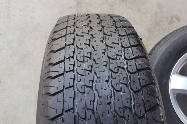 ขายล้อISUZU V Cross17 ยาง255/65/17 ปี13 4 ล้อ