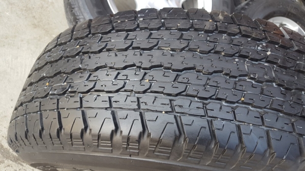 ขายล้อISUZU V Cross17 ยาง255/65/17 ปี13 4 ล้อ