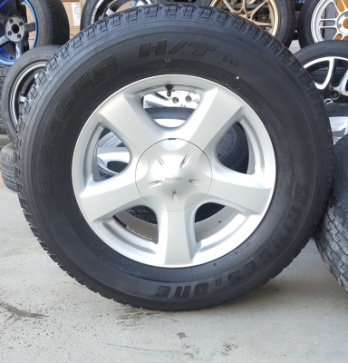 ขายล้อISUZU V Cross17 ยาง255/65/17 ปี13 4 ล้อ