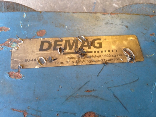 ขายรอกไฟฟ้า Demag 2ton. Made in Germany 380V สภาพสวยเดิมๆ อุปกรณ์ครบ มาพร้อมตัววิ่งแบบลากตรงรุ่น พร้อมใช้งาน ขายรอกไฟฟ้า Demag 2ton. Made in Germany 380V สภาพสวยเดิมๆ อุปกรณ์ครบ มาพร้อมตัววิ่งแบบลากตรงรุ่น พร้อมใช้งาน