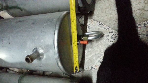 ขายถังลมไว้แปลงใส่ปั้ม 12v. ใบละ1000 เป็นอลูมิเนียมหนา ขายถังลมไว้แปลงใส่ปั้ม 12v. ใบละ1000 เป็นอลูมิเนียมหนา