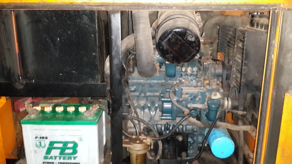 เครื่องปั่นไฟ 15 KVA Denyo เก่านอก ตู้ 220 v เครื่องปั่นไฟ 15 KVA Denyo เก่านอก ตู้ 220 v