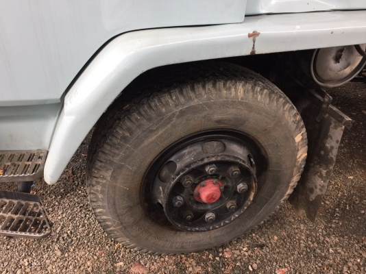 10 ล้อหัวลาก2 เพลา 320 แรง ปี 2549 ไมล์ 5 แสนโลกว่าๆ รถเก็บสีใหม่ไม่ได้เฉียวชน เดิมสีส้มทำสีขาว เล่มพร้อม