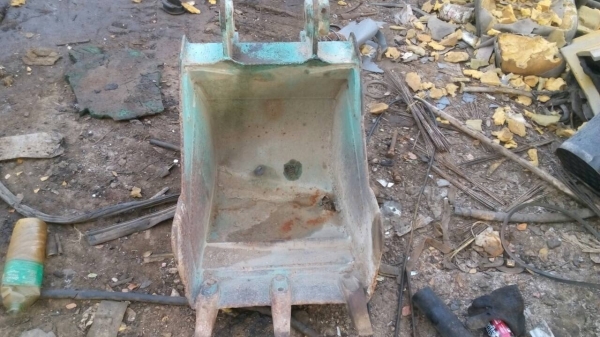 ขายรถแมคโค โกเบโก้ SK-30-SR สภาพพร้อมใช้ มีหัวเจาะให้ เอกสารเล่มทะเบียน สนใจโทรมา มีวีดีโอให้ดูครับ