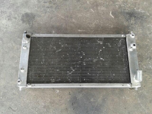 หม้อน้ำอลูมิเนียม3ช่อง ความสูง14ยาว30นิ้ว