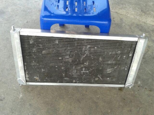 หม้อน้ำอลูมิเนียม3ช่อง ความสูง14ยาว30นิ้ว