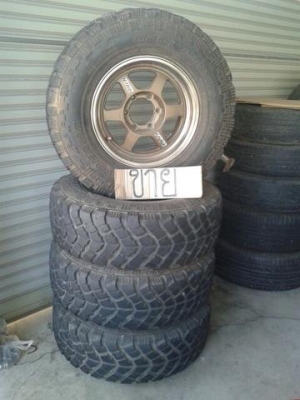 ล้อแม็คพร้อมยางมัท yoko ทั้งชุด4 วง ขอบ16ยาง31 ปี14