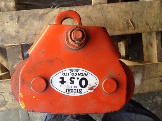 ขายรอกไฟฟ้า Kito 125kg. made in Japan 380V สภาพดีเดิมๆ สีไม่สวย วิ่งนิ่ม อุปกรณ์ครบ มาพร้อมตัววิ่งแบ