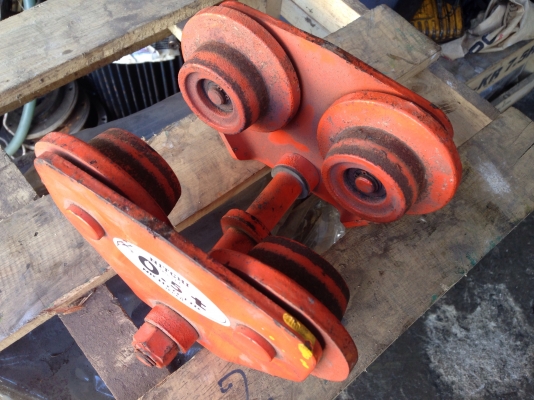 ขายรอกไฟฟ้า Kito 125kg. made in Japan 380V สภาพดีเดิมๆ สีไม่สวย วิ่งนิ่ม อุปกรณ์ครบ มาพร้อมตัววิ่งแบ ขายรอกไฟฟ้า Kito 125kg. made in Japan 380V สภาพดีเดิมๆ สีไม่สวย วิ่งนิ่ม อุปกรณ์ครบ มาพร้อมตัววิ่งแบ