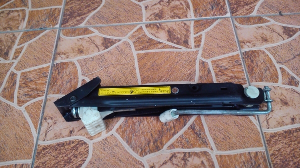 แม่แรงยกรถ BMW 1000KG