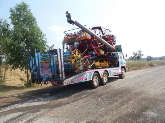 ขายด่วน รถลากรถเกี่ยว