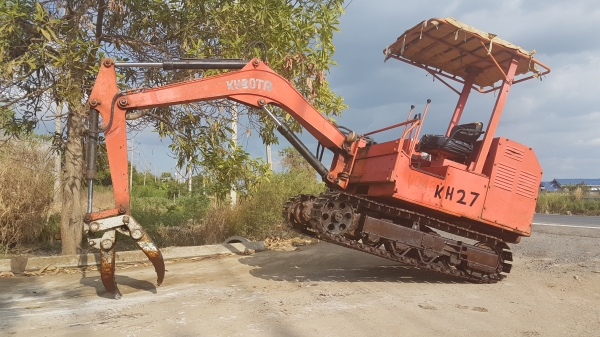 ขายด่วนรถแบคโฮKUBOTAคูโบต้าKH27ตัวหนีบหลือบุ่งกี๋เทียบเท่าPC30เครื่องดีปั่มแรงรถนอกเพิ่งนำเข้ามาใหม่ยังไม่เคยใช้งานในเมืองไทยเลย