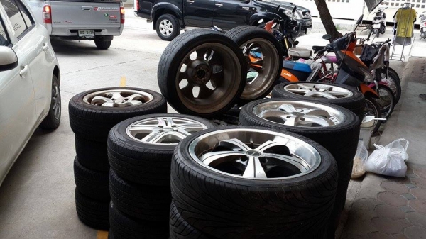 ทรัพย์สำราญบอดี้คาร์ นำเข้าเครื่องยนตร์ บอดี้แท้อะไหล่แต่ง จากญี่ปุ่น สินค้าคุณภาพ