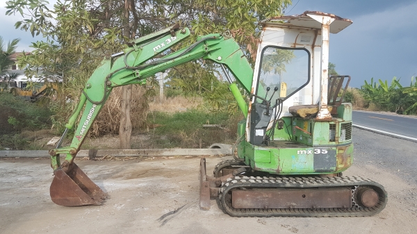 ขายด่วนรถแบคโฮมิสซูMX35เทียบเท่าPC35คอลโทลสั่นเครื่อง4สูบดีปั่มแรงรถนอกเพิ่งนำเข้ามาใหม่ยังไม่เคยใช้งานในเมืองไทยเลย