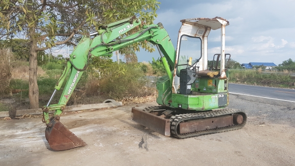 ขายด่วนรถแบคโฮมิสซูMX35เทียบเท่าPC35คอลโทลสั่นเครื่อง4สูบดีปั่มแรงรถนอกเพิ่งนำเข้ามาใหม่ยังไม่เคยใช้งานในเมืองไทยเลย