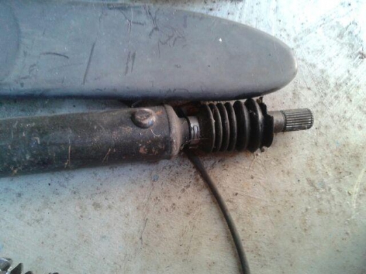 เพลาขับมาสด้าทีบลิ้ว หรือฟอร์ดเอสเข็ป-บรรไดข้าง เพลาขับมาสด้าทีบลิ้ว หรือฟอร์ดเอสเข็ป-บรรไดข้าง