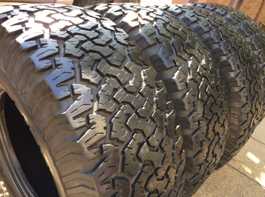 ยาง All BF goodrich 33 12.5 R15 ปี11 ดอกเต็ม ไม่มีปะ ราคาไม่แพง