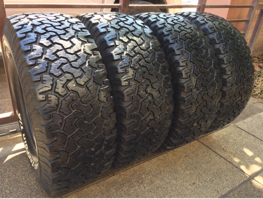 ยาง All BF goodrich 33 12.5 R15 ปี11 ดอกเต็ม ไม่มีปะ ราคาไม่แพง