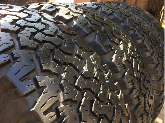 ยาง All BF goodrich 33 12.5 R15 ปี11 ดอกเต็ม ไม่มีปะ ราคาไม่แพง