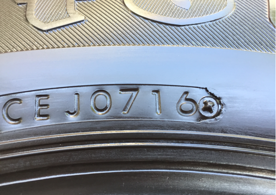 ยางถอดป้ายแดง Firestone 205 70 15 ปี16 ดอกเต็ม ไม่มีปะ ราคาไม่แพง