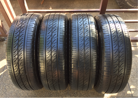 ยางถอดป้ายแดง Firestone 205 70 15 ปี16 ดอกเต็ม ไม่มีปะ ราคาไม่แพง